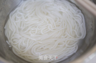 12个月以上辅食咖喱鸡肉丸粉干的做法步骤：7