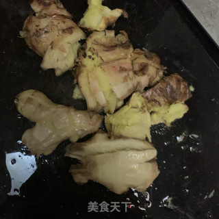 白萝卜玉米羊肉汤的做法步骤：1