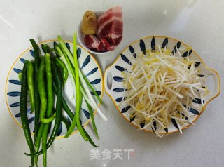 油酥饼孜然炒肉加馍的做法步骤：18