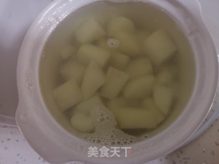 马蹄雪梨甜汤的做法步骤：4