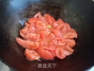 芹叶番茄鸡蛋汤的做法步骤：3