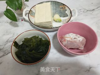 海带芽豆腐汤的做法步骤：1