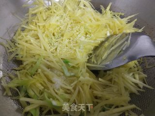 尖椒炒土豆丝的做法步骤：7