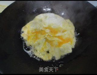 花样米蛋  蛋炒饭的做法步骤：2