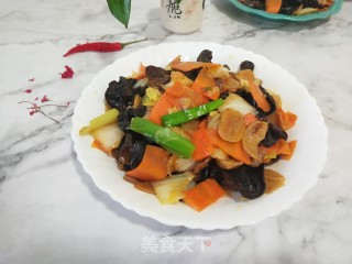 白菜木耳炒土豆干的做法步骤：6