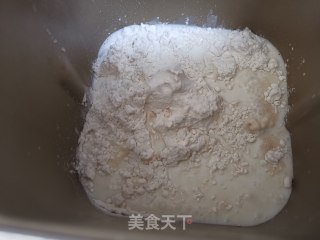 牛奶小面包的做法步骤：1