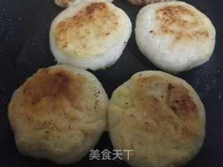 红糖芝麻馅糯米饼的做法步骤：9