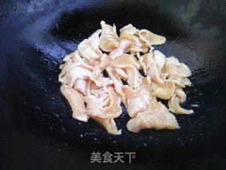 芹菜炒鸡肉片的做法步骤：7