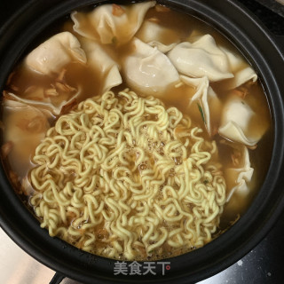 辣白菜泡面饺子锅的做法步骤：7