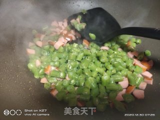 豆角火腿炒饭的做法步骤：3