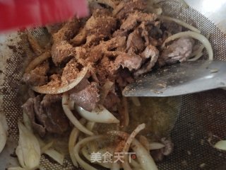 孜然炒牛肉的做法步骤：4