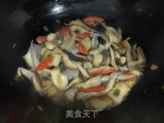 平菇木耳炒肉片的做法步骤：13