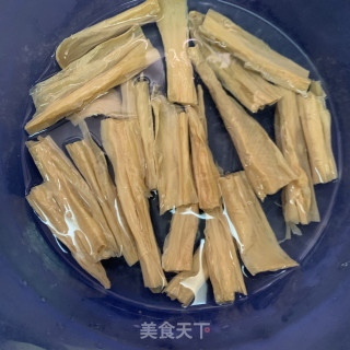 腐竹蒸排骨的做法步骤：2