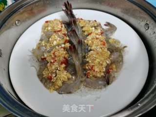 蒜蓉粉丝蒸虾的做法步骤：7