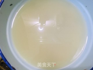 芹菜浆水面的做法步骤：2