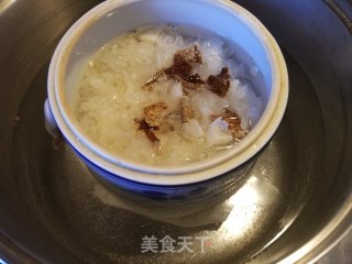 川贝雪梨炖雪耳的做法步骤：7