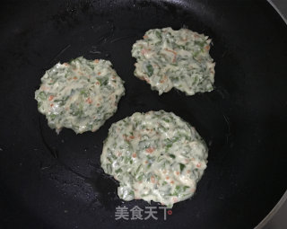 芹菜叶鸡蛋饼的做法步骤：9