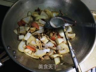 洋葱胡萝卜炒肉丝的做法步骤：6