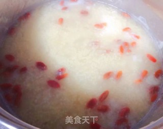 银耳黄豆枸杞小米粥的做法步骤：10