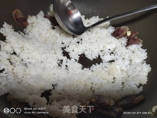 香肠炒饭的做法步骤：2