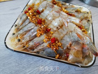 蒜蓉粉丝蒸虾的做法步骤：10