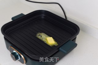 迷迭香煎牛肉饼的做法步骤：1