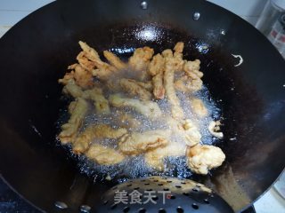 椒盐小酥肉的做法步骤：10