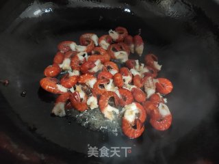 香辣蒜蓉龙虾尾的做法步骤：6