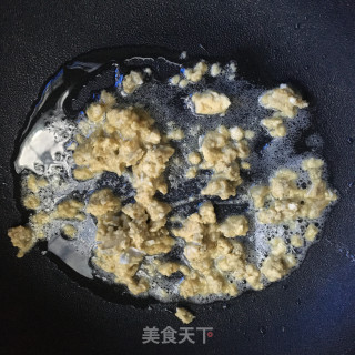 咸蛋黄烧豆腐的做法步骤：6