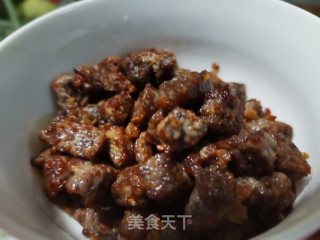 孜然牛肉粒的做法步骤：7