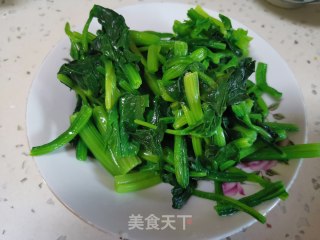 肝花炒菠菜的做法步骤：3