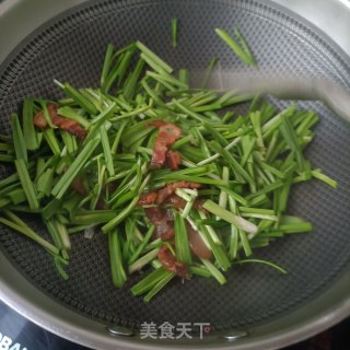 蒜黄炒腊肉的做法步骤：6