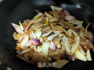 肉片炒洋葱的做法步骤：11