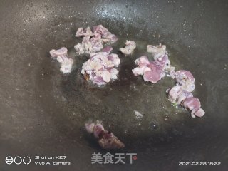 芦笋白菜炒肉的做法步骤：3