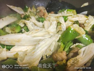 青椒白菜炒肉片的做法步骤：6