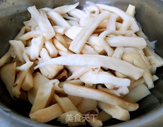 酥炸杏鲍菇的做法步骤：4