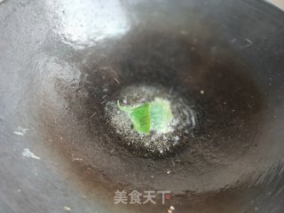 蒜黄平菇炒鸡蛋的做法步骤：6