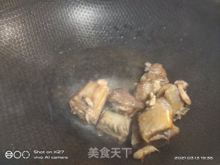 排骨烧豆角的做法步骤：2