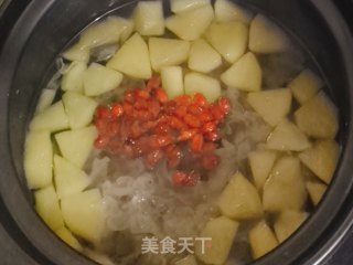 苹果银耳汤的做法步骤：7