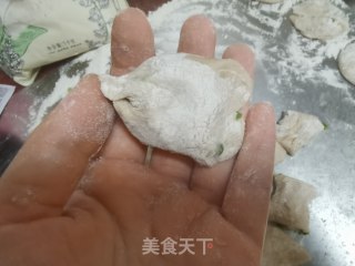 葱香荞麦小酥饼的做法步骤：12