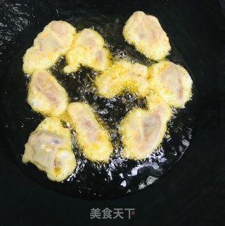 菠萝咕噜肉的做法步骤：4