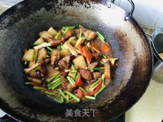 家庭版红烧肉大烩菜的做法步骤：11