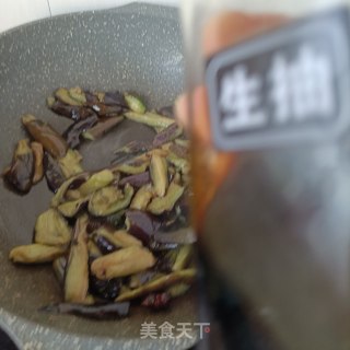 家常炒茄子的做法步骤：7