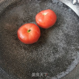 番茄鸡蛋面的做法步骤：2