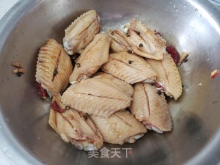 香辣鸡翅的做法步骤：6