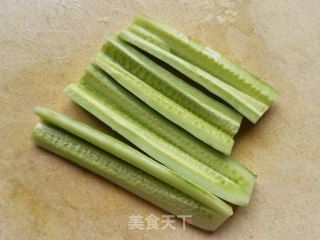 黄瓜炒虾仁的做法步骤：7