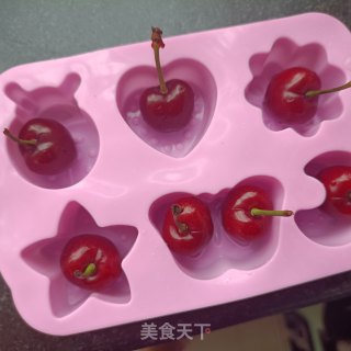 “萌系美食”樱桃果冻的做法步骤：10