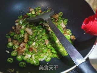 肉片炒辣椒的做法步骤：7