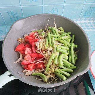 黄豆芽豆角焖面的做法步骤：7