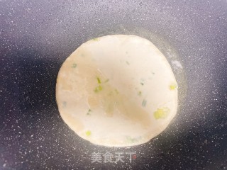 葱花油饼的做法步骤：6